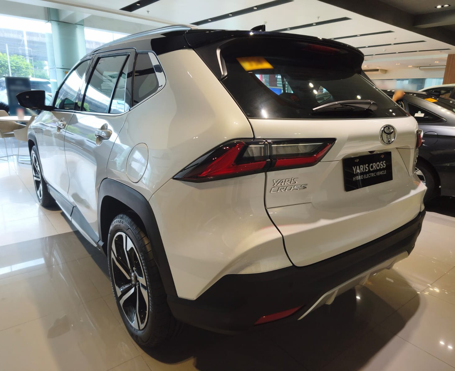 2026 TOYOTA YARIS CROSS SUV S HEV 1.5 2WD CVT White image 4