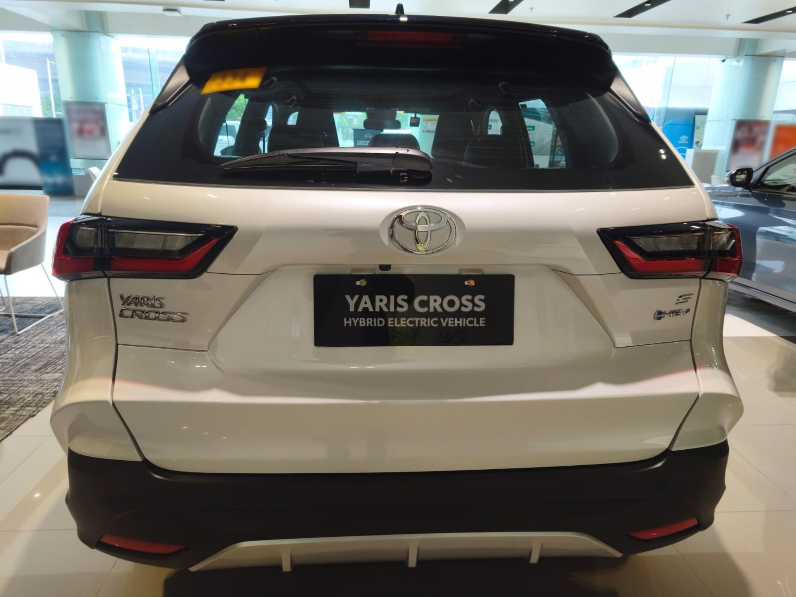 2026 TOYOTA YARIS CROSS SUV S HEV 1.5 2WD CVT White image 5