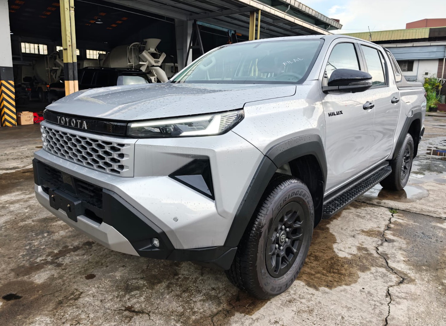 2026 TOYOTA HILUX DOUBLE CAB E 2.8 4WD Manual Transmission Silver