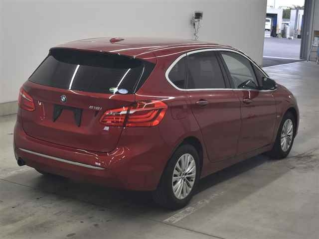 BMW 2 Series 218i Active Tourer Luxury 2017 image 8