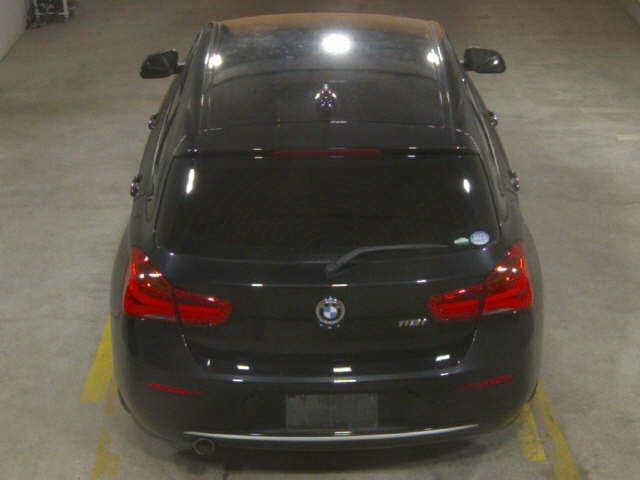 BMW 1 Series 118i 2017 image 6