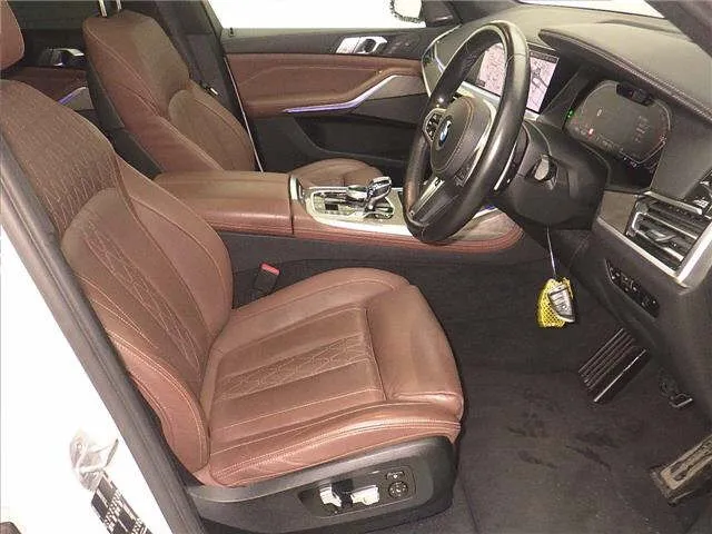 BMW X7 xDrive40d M Sport 2021 image 8
