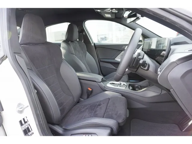 BMW 2 Series 220 M Sport 2025 image 11