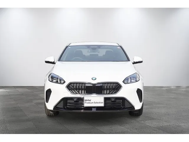 BMW 2 Series 220 M Sport 2025 image 3