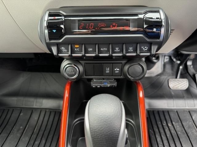 Suzuki Ignis Silver 2018 image 10
