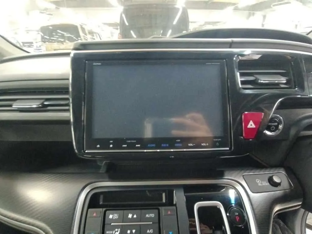 Honda Stepwgn Spada Hybrid G EX Honda Sensing 2018 image 5