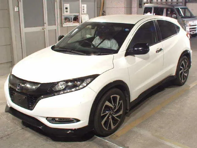 Honda Vezel RS Pearl White 2017