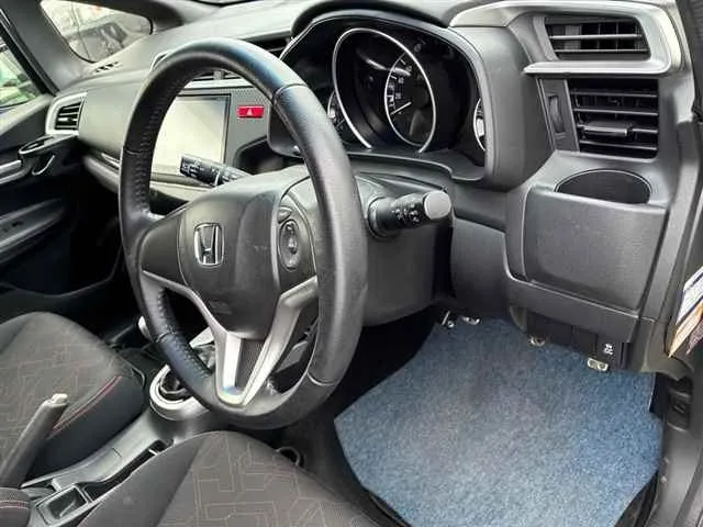 Honda Fit RS White 2014 image 5