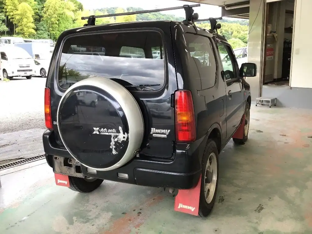 Suzuki Jimny Black 2010 image 4