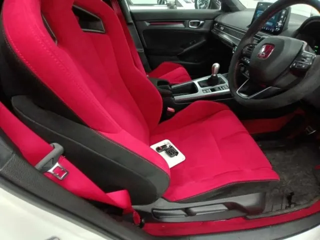 Honda Civic Type R White 2024 image 9
