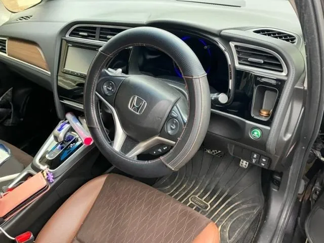 Honda Shuttle Black 2017 image 8
