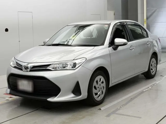 Toyota Corolla Axio 1.5X Silver 2019 image 6