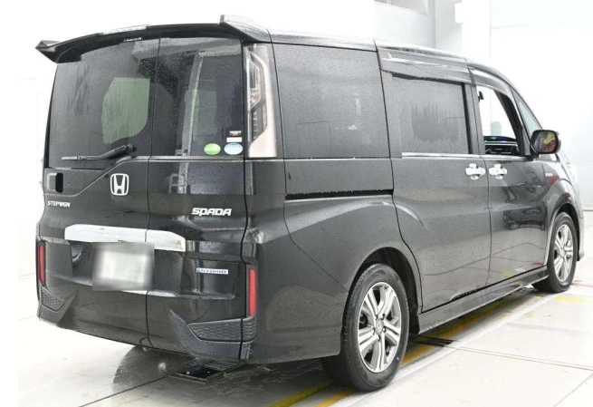 Honda Step Wagon Black 2018 image 5