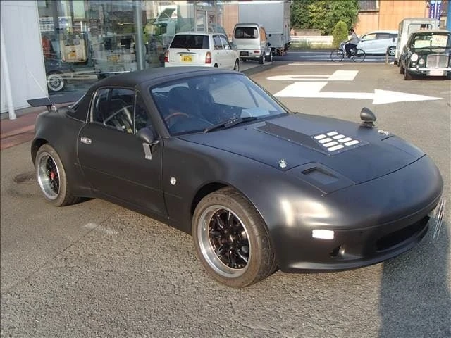Mazda Roadster Black 1990 image 4