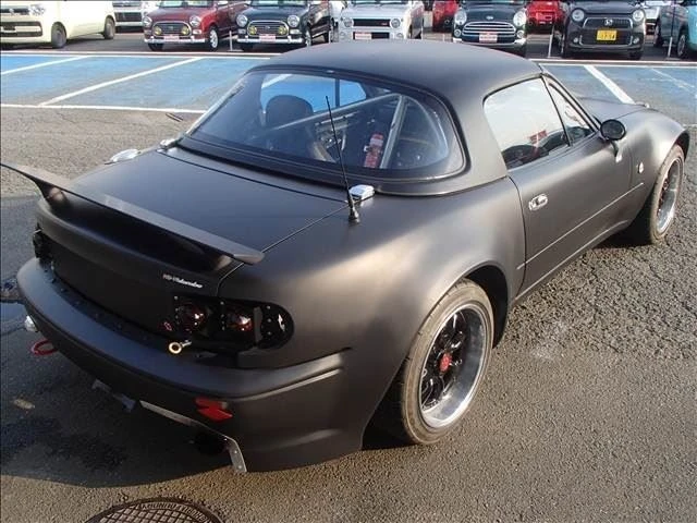 Mazda Roadster Black 1990 image 5