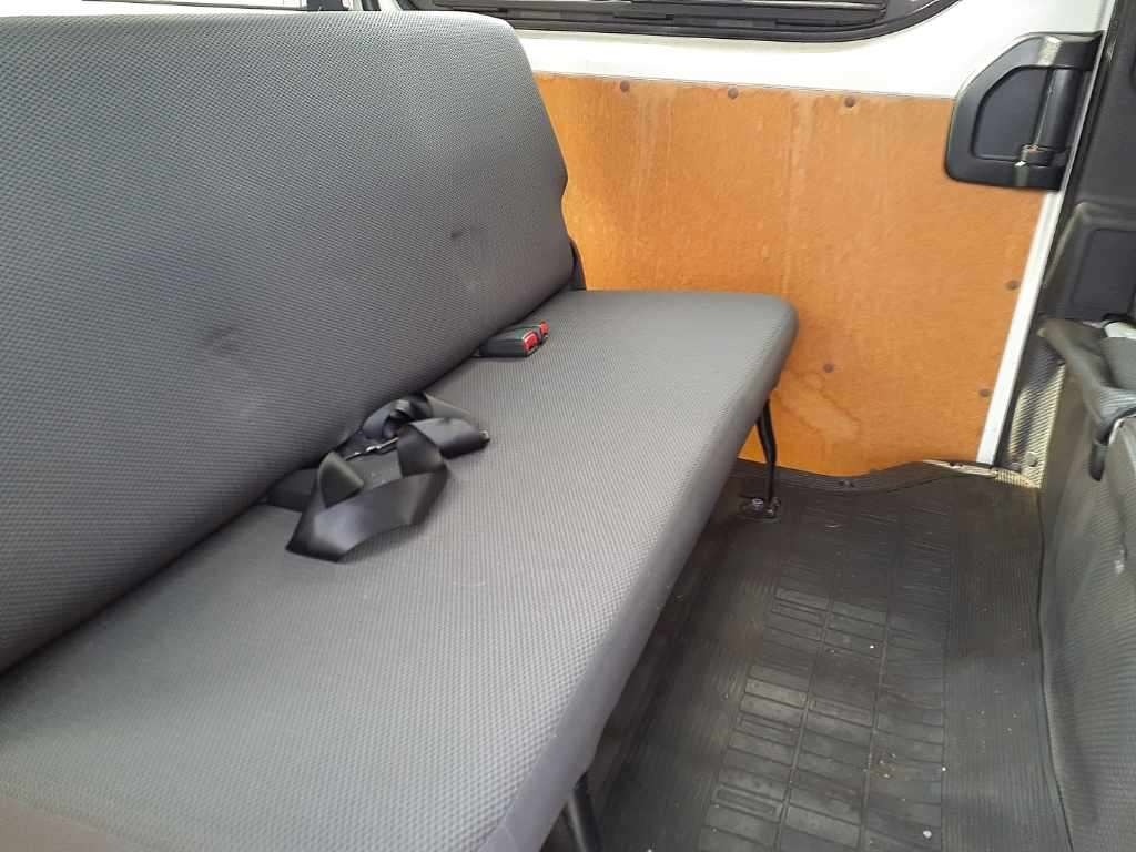 TOYOTA HIACE VAN 2016 image 7