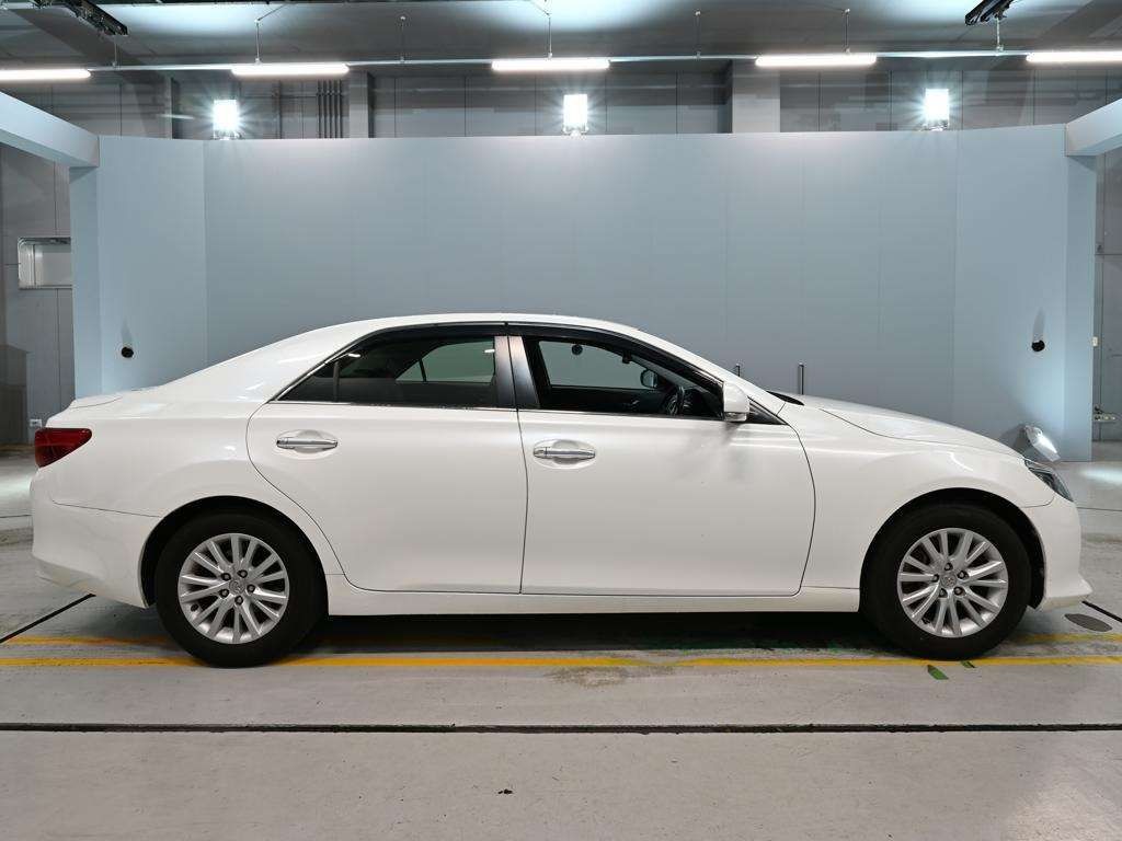 TOYOTA MARK X 2015 image 13