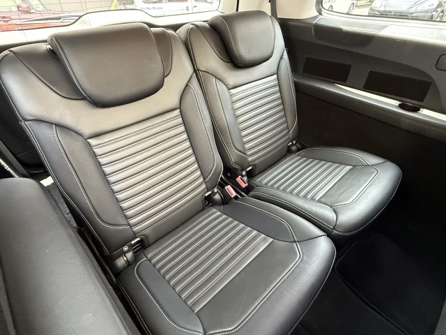MERCEDES-BENZ GLS Black 2016 image 14
