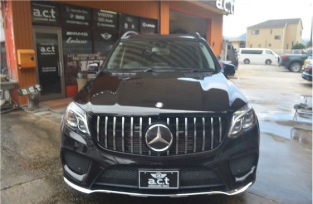 MERCEDES BENZ GLS Black