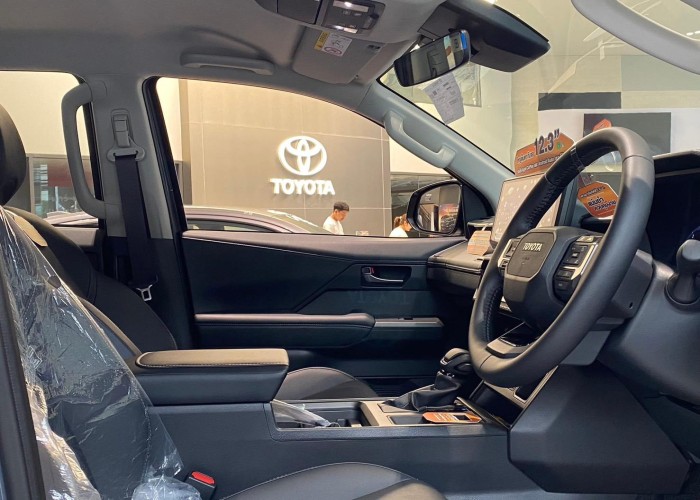 2026 TOYOTA HILUX TRAVO OVERLAND 2.8 2WD AT image 2