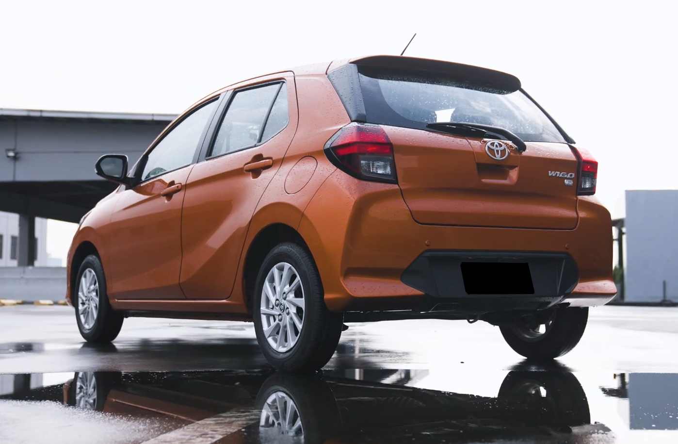 2027 TOYOTA WIGO HATCHBACK G 1.0 2WD CVT Orange image 3