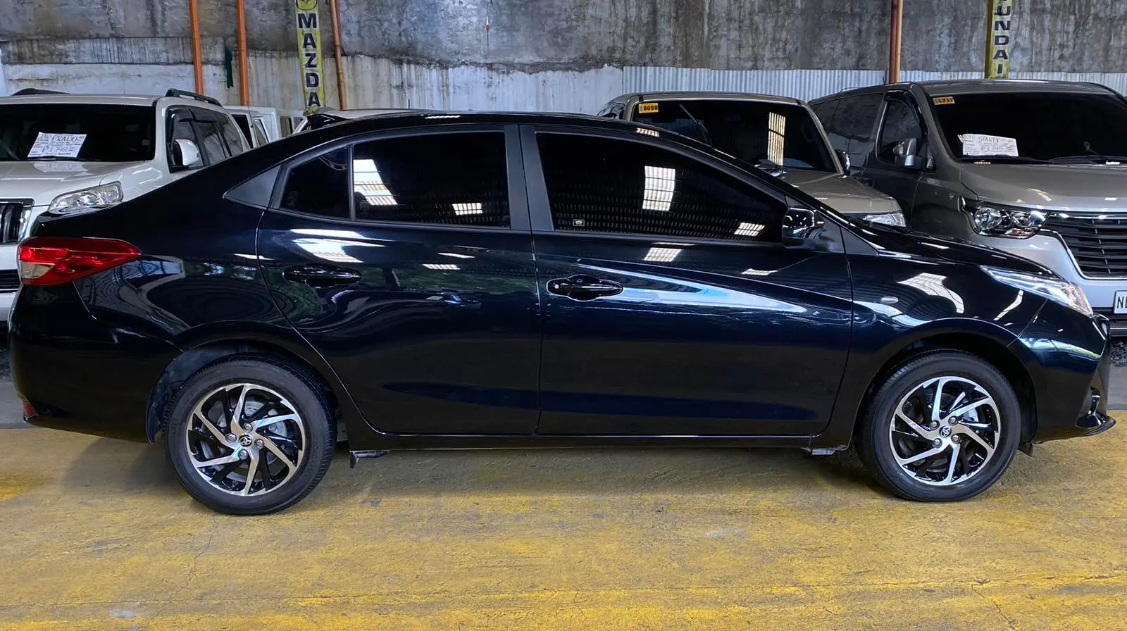 2027 TOYOTA VIOS SEDAN XLE 1.3 2WD CVT Black image 7