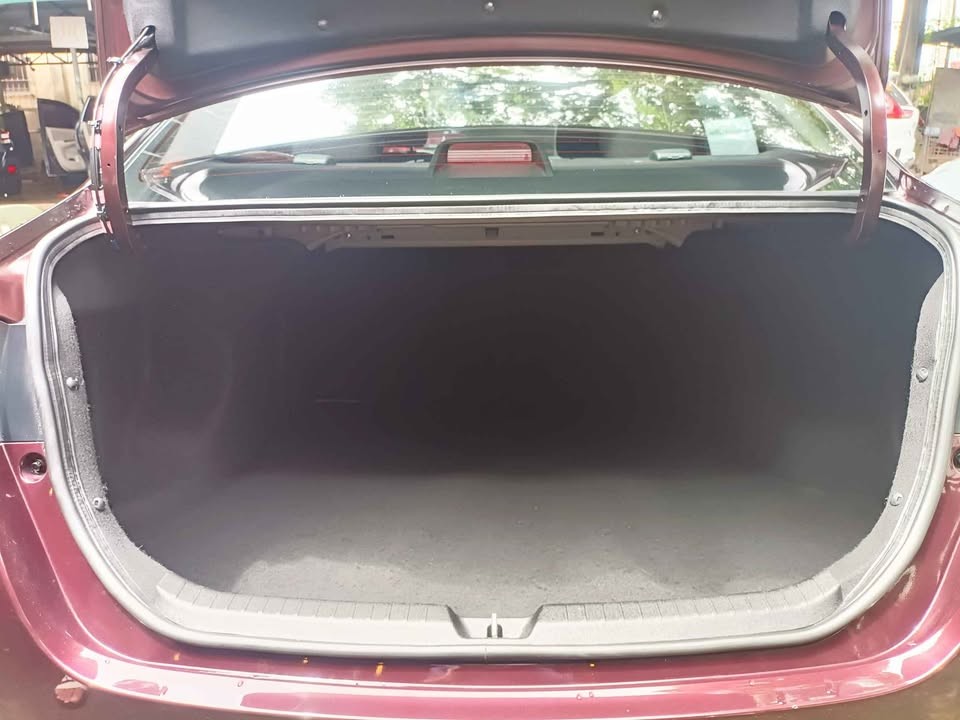 2027 TOYOTA VIOS SEDAN XLE 1.3 2WD AT Red image 10