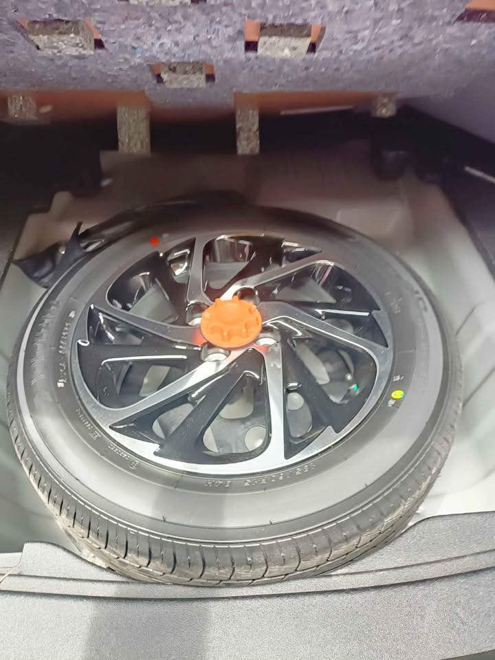 2027 TOYOTA VIOS SEDAN XLE 1.3 2WD AT Red image 13