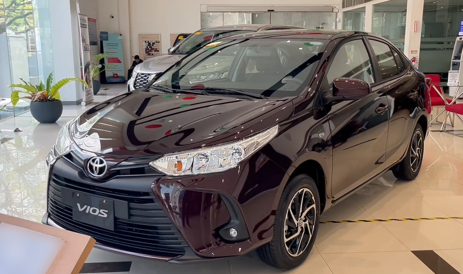2027 TOYOTA VIOS SEDAN XLE 1.3 2WD CVT Red (Z-1091)
