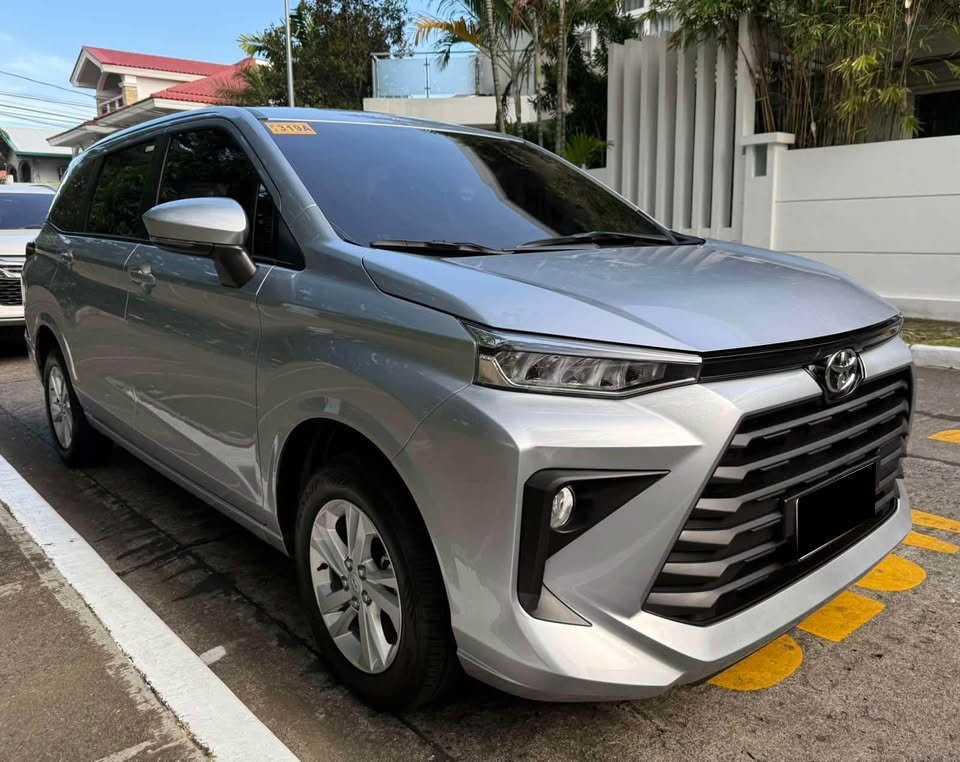 2027 TOYOTA AVANZA SUV E 1.3 2WD AT Silver image 7
