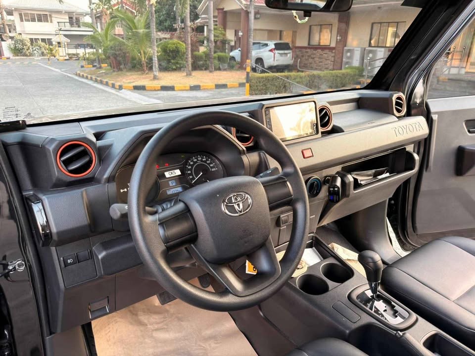 2027 TOYOTA TAMARAW SINGLE CAB GL Dropside DSL 2.4 2WD AT Black (Z-1098) image 13