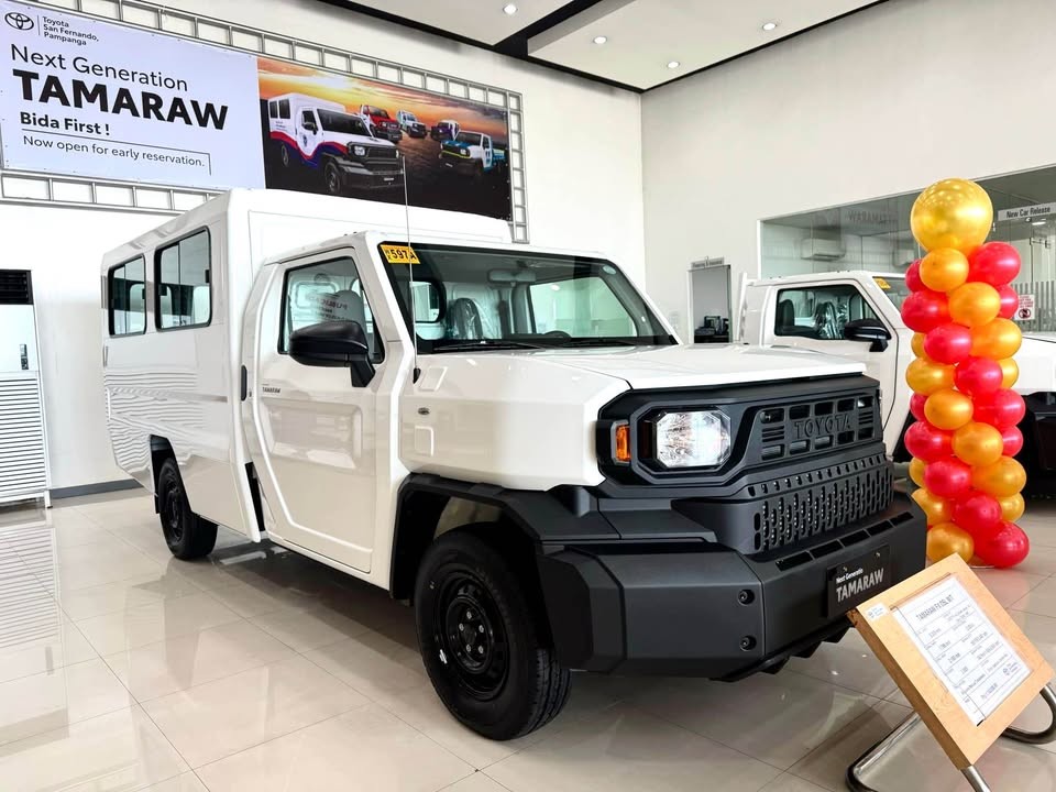 2027 TOYOTA TAMARAW VAN Utility Van DSL 2.4 2WD MT White image 7
