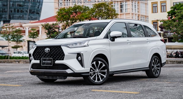 2027 TOYOTA VELOZ SUV CROSS TOP 1.5 2WD CVT White