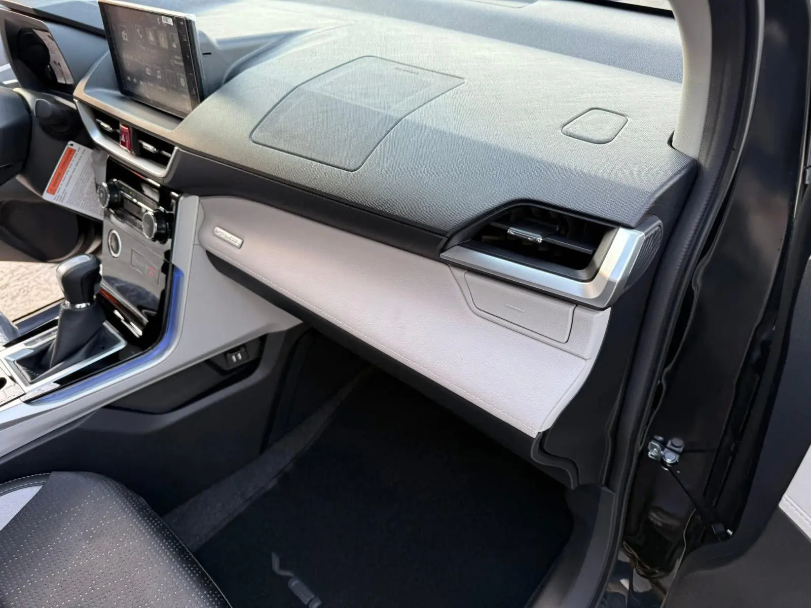 2027 TOYOTA VELOZ SUV V 1.5 2WD CVT Black image 20