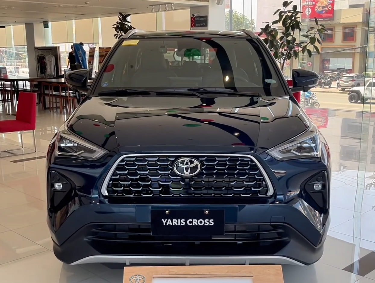 2027 TOYOTA YARIS CROSS SUV V 1.5 2WD CVT Blue image 7