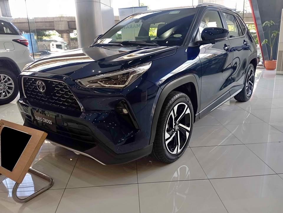 2027 TOYOTA YARIS CROSS SUV V 1.5 2WD AT Blue