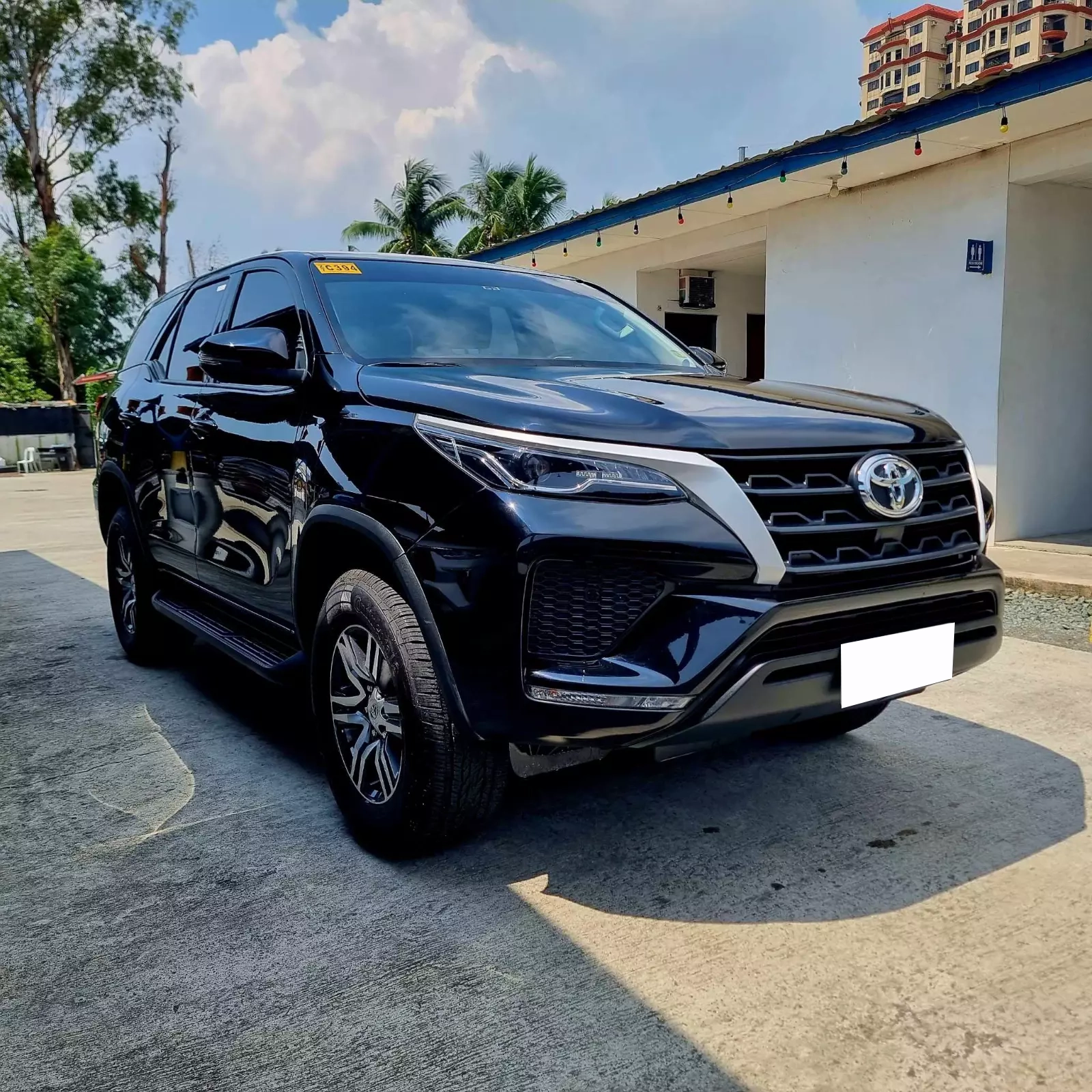 2027 TOYOTA FORTUNER SUV G 2.4 2WD AT Black image 2