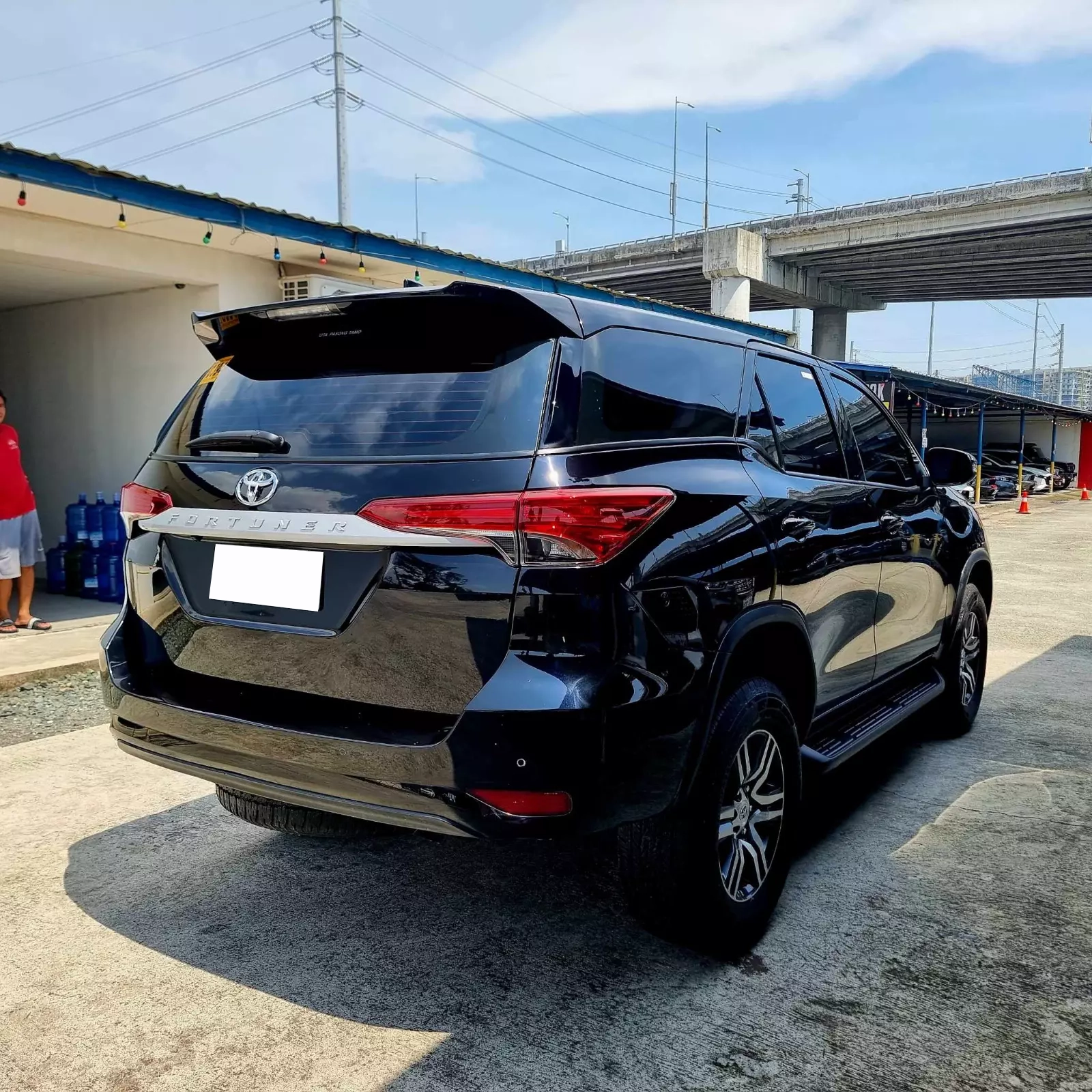 2027 TOYOTA FORTUNER SUV G 2.4 2WD AT Black image 3