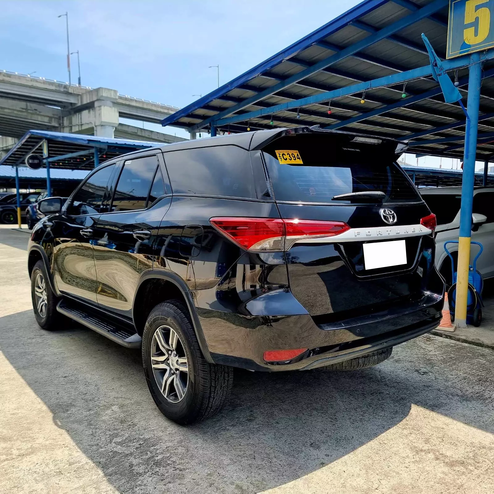 2027 TOYOTA FORTUNER SUV G 2.4 2WD AT Black image 4