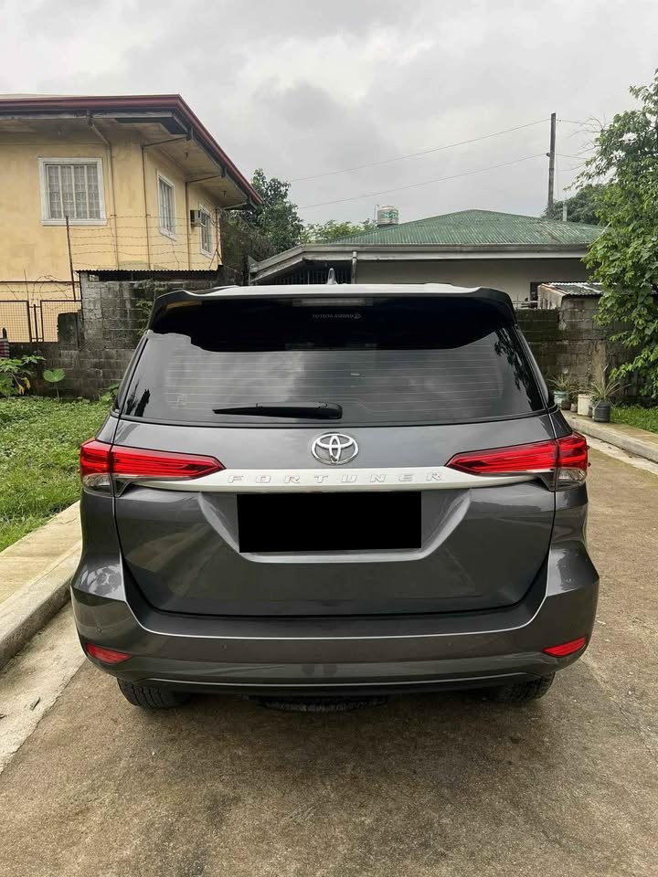 2027 TOYOTA FORTUNER SUV G 2.4 2WD AT Gray image 3