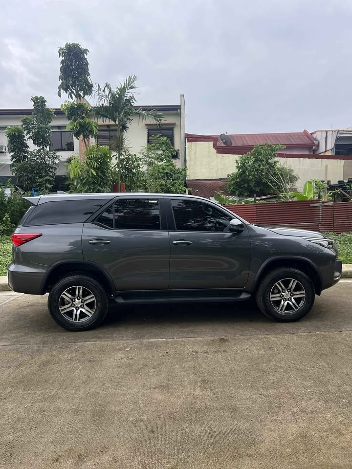 2027 TOYOTA FORTUNER SUV G 2.4 2WD AT Gray image 5