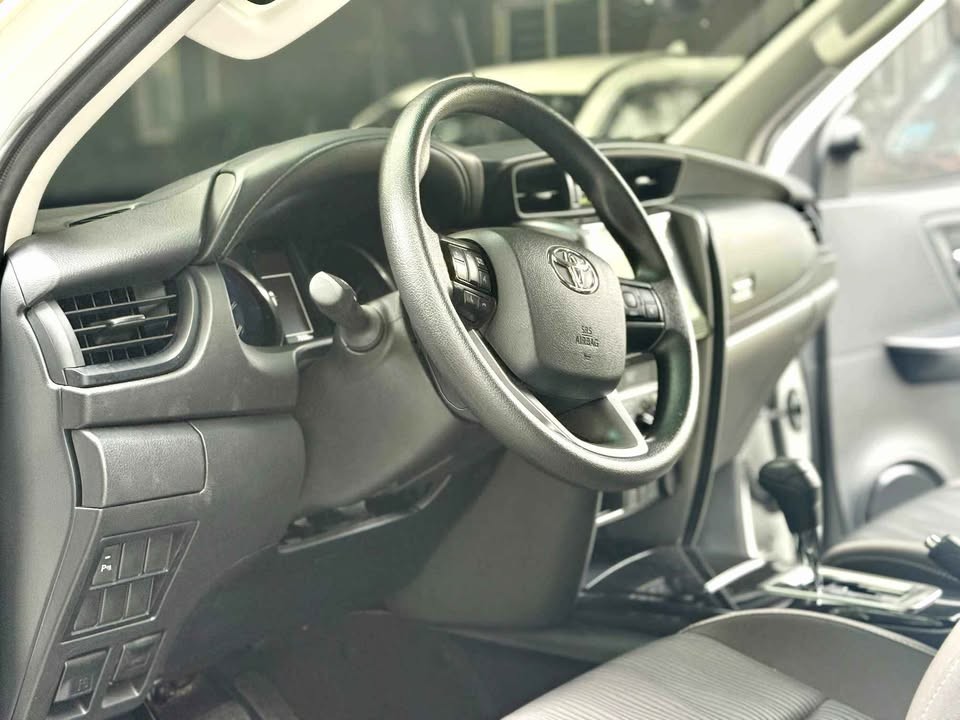 2027 TOYOTA FORTUNER SUV G 2.4 2WD AT White image 11
