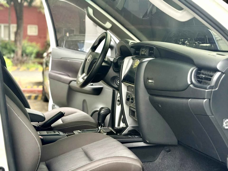 2027 TOYOTA FORTUNER SUV G 2.4 2WD AT White image 14