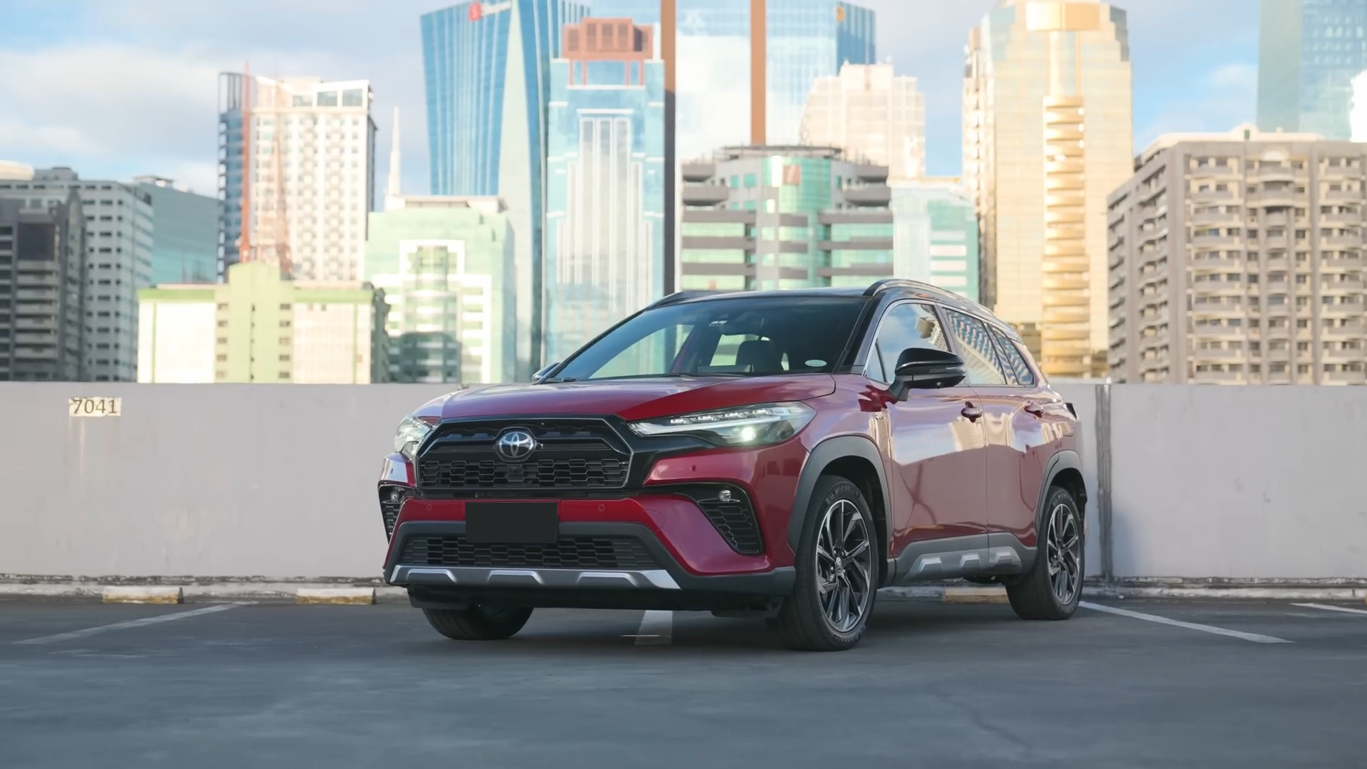 2027 TOYOTA COROLLA CROSS SUV GR-S 1.8 2WD CVT Red (A-245) image 3