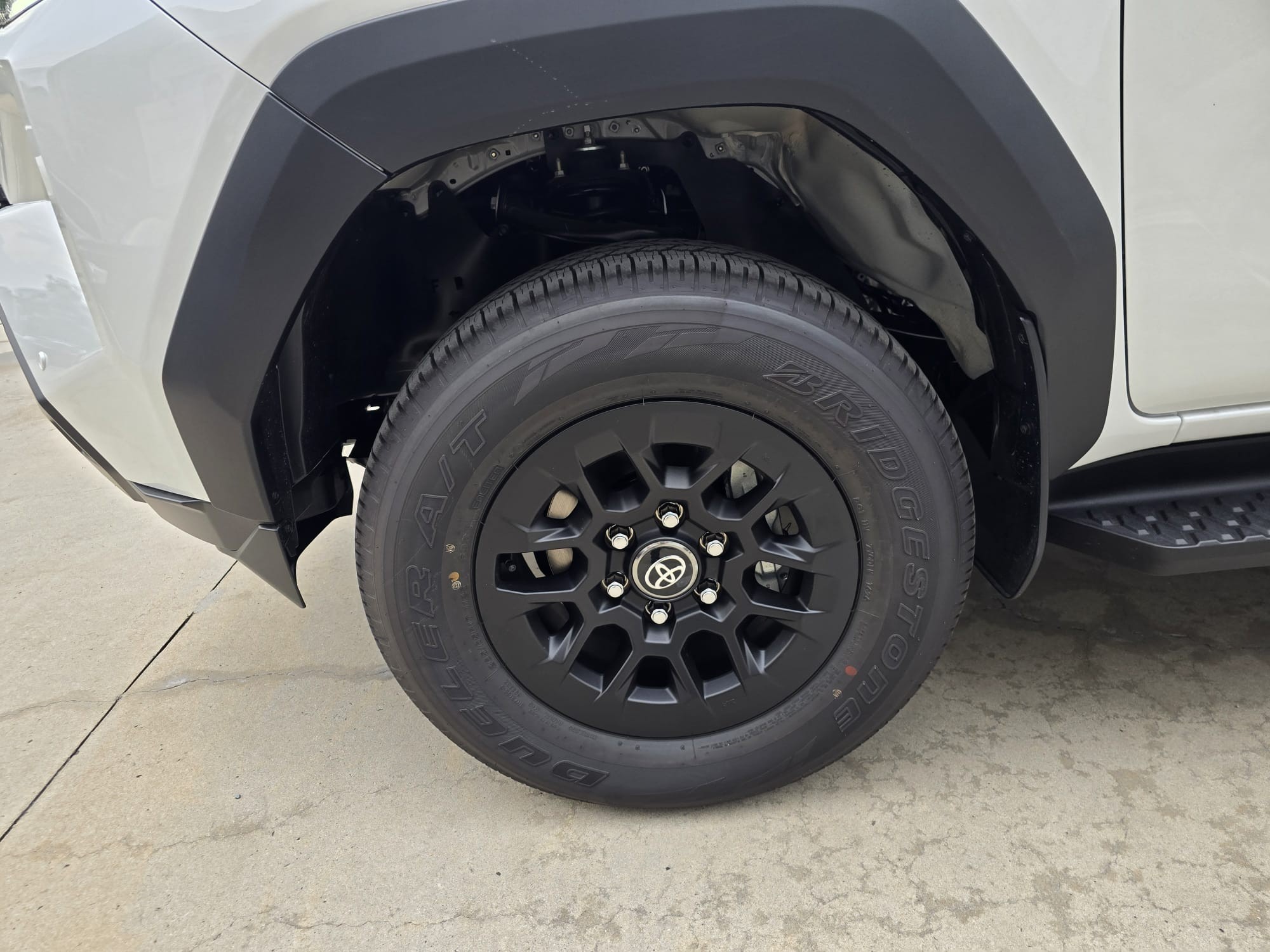2027 TOYOTA HILUX DOUBLE CAB PRO 2.8 2WD AT White (Z-1385) image 7