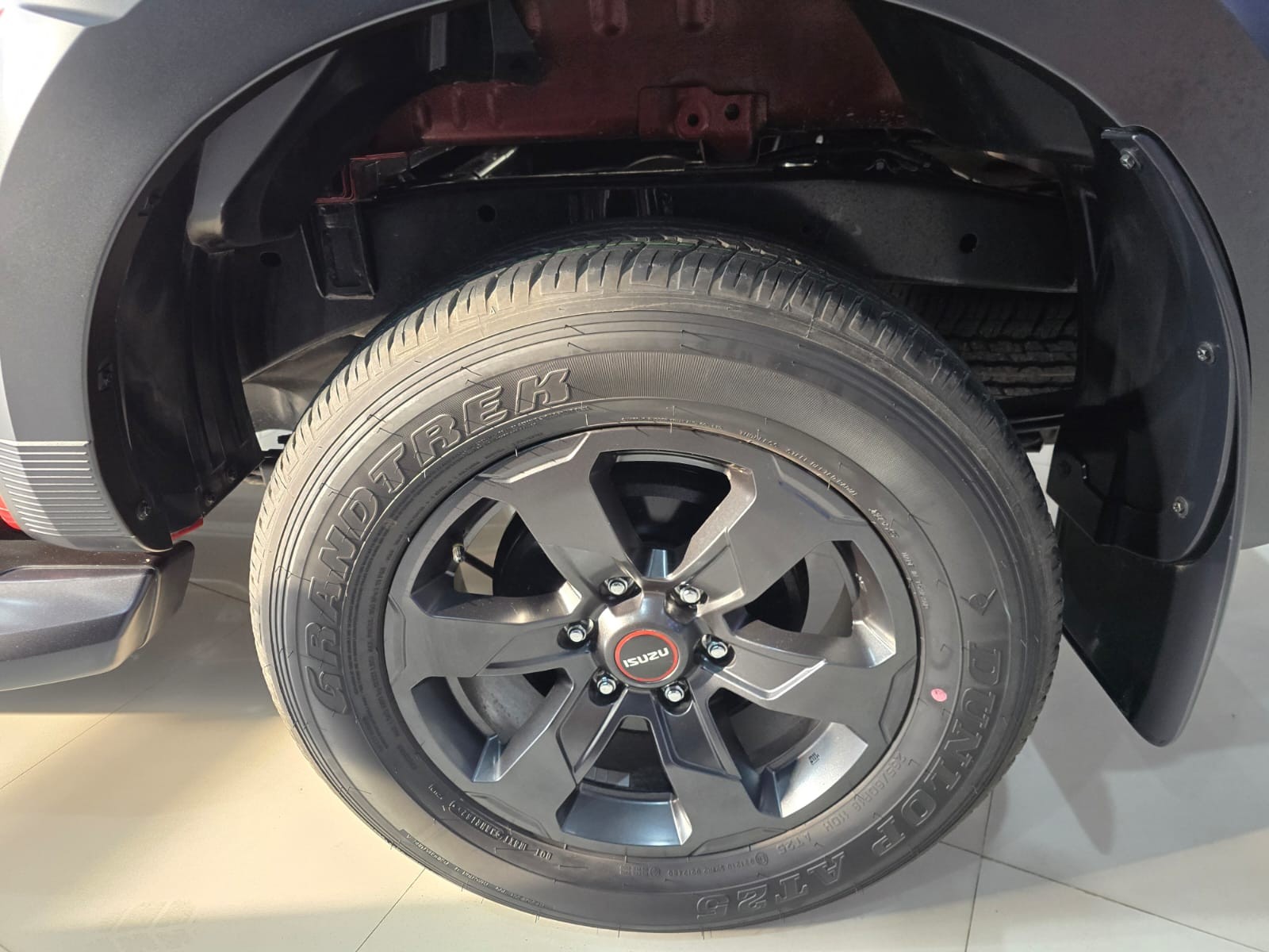 2027 ISUZU D-MAX DOUBLE CAB LS-A 3.0 2WD AT Red image 13
