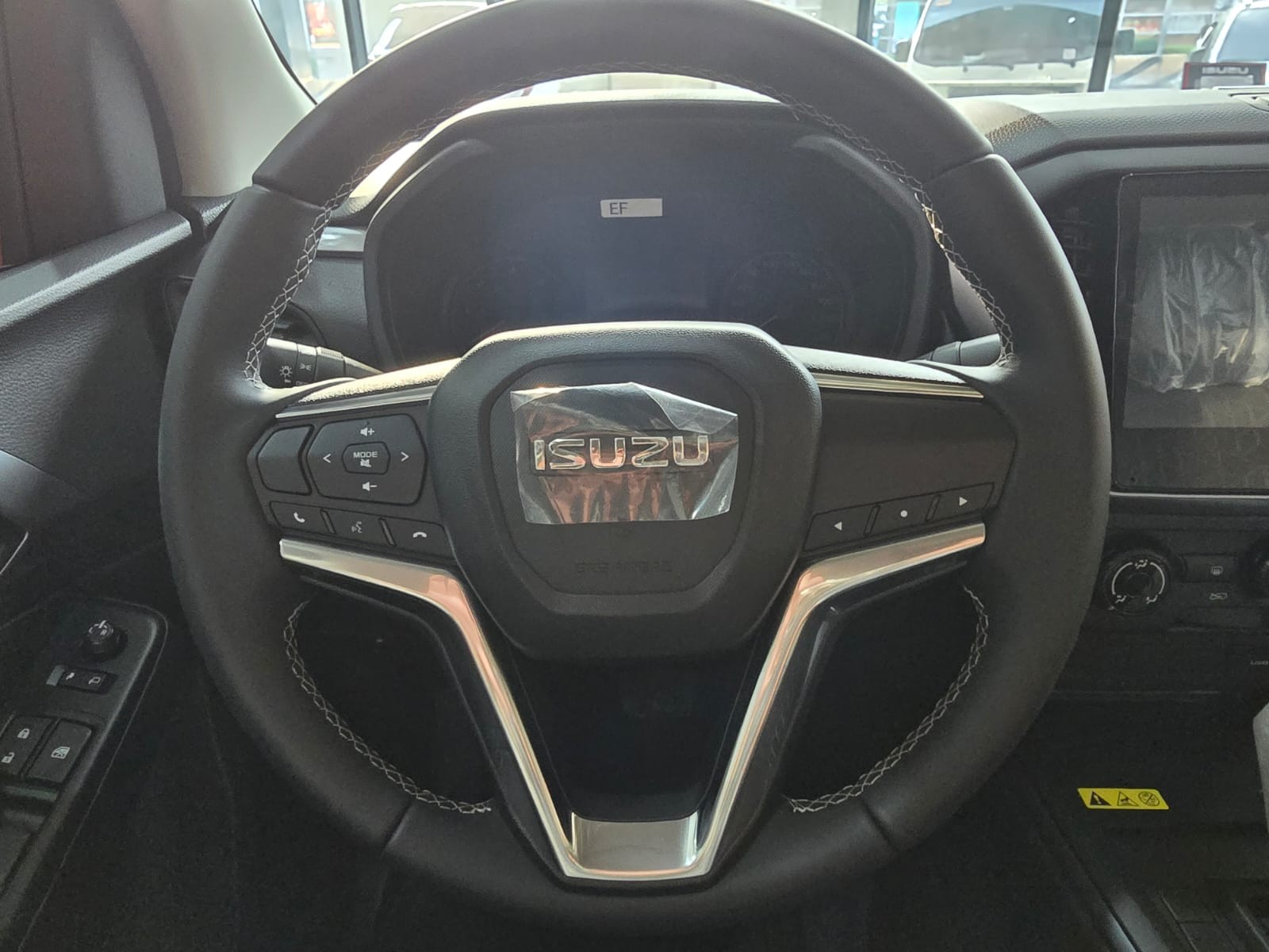 2027 ISUZU D-MAX DOUBLE CAB LS-A 3.0 2WD AT Red image 28