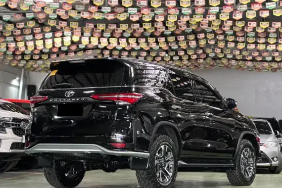 2027 TOYOTA FORTUNER SUV Q 2.8 2WD AT Black image 5