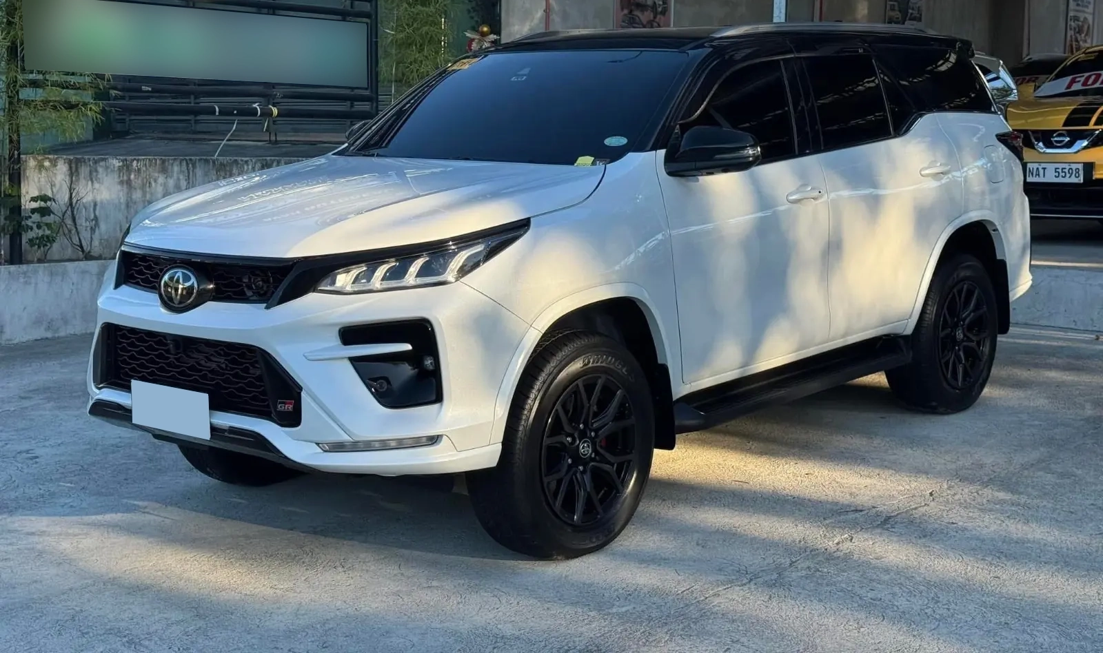 2027 TOYOTA FORTUNER SUV GR-S 2.8 4WD AT White