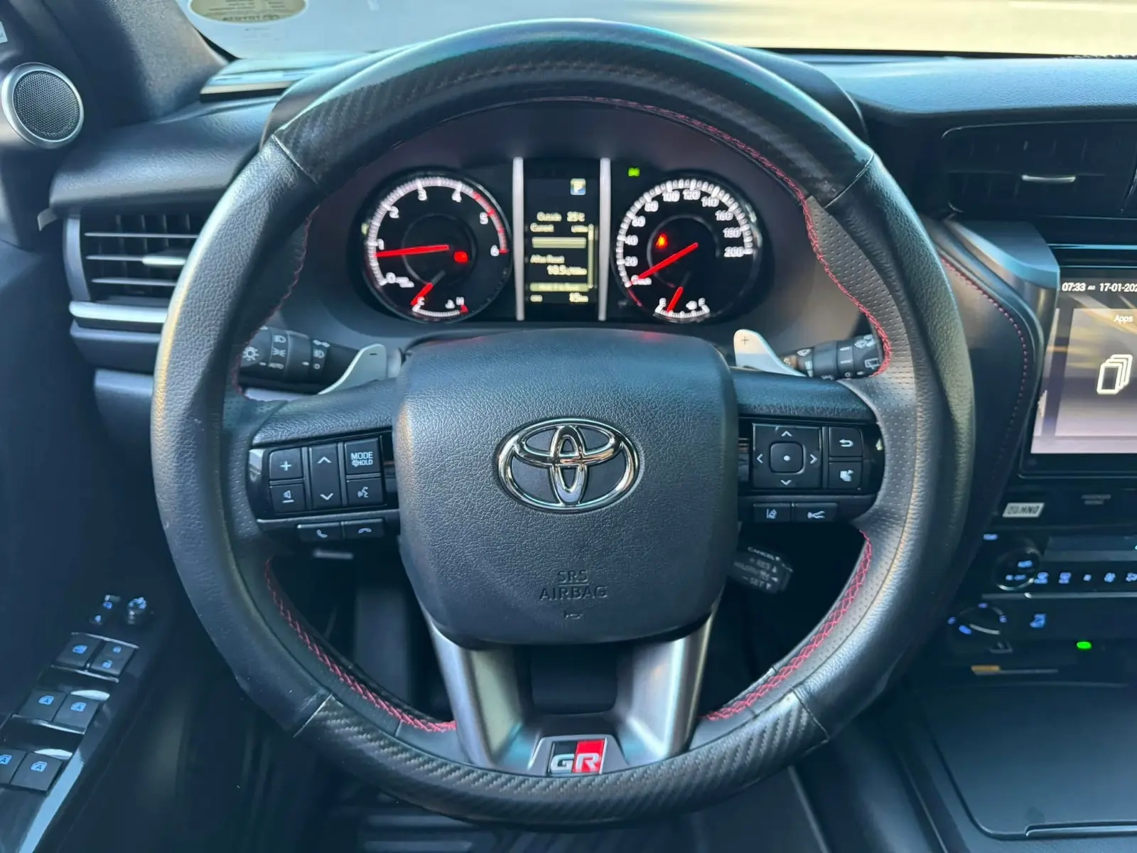2027 TOYOTA FORTUNER SUV GR-S 2.8 4WD AT White image 11
